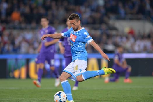 Ma è Mertens a spegnere ogni illusione viola con la rete del 3-1. Ansa